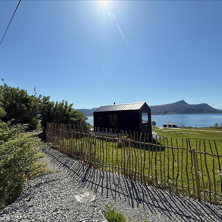 Kraen Gard Villa Larsnes Buitenkant foto