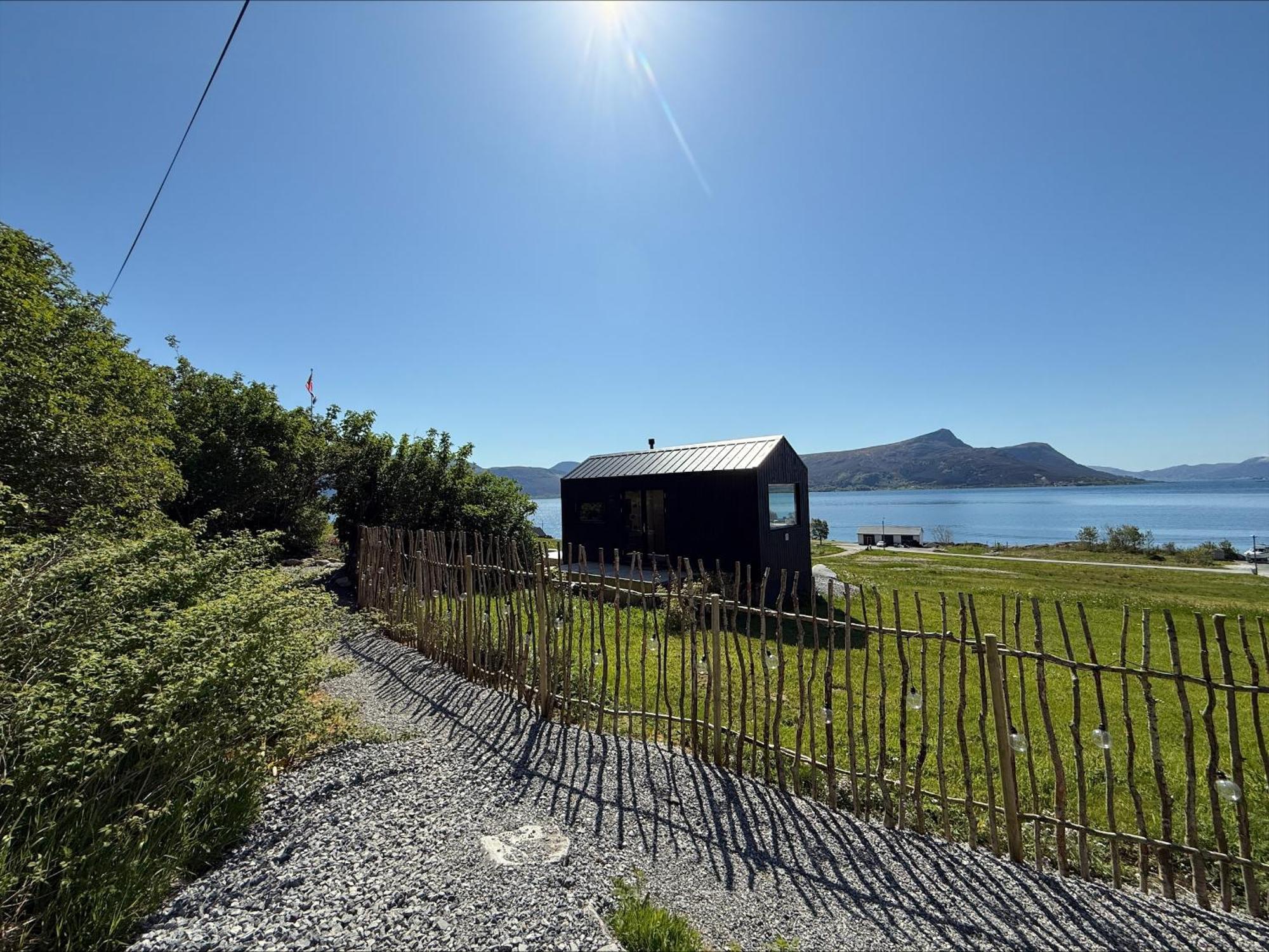 Kraen Gard Villa Larsnes Buitenkant foto